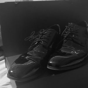 Formal shoes